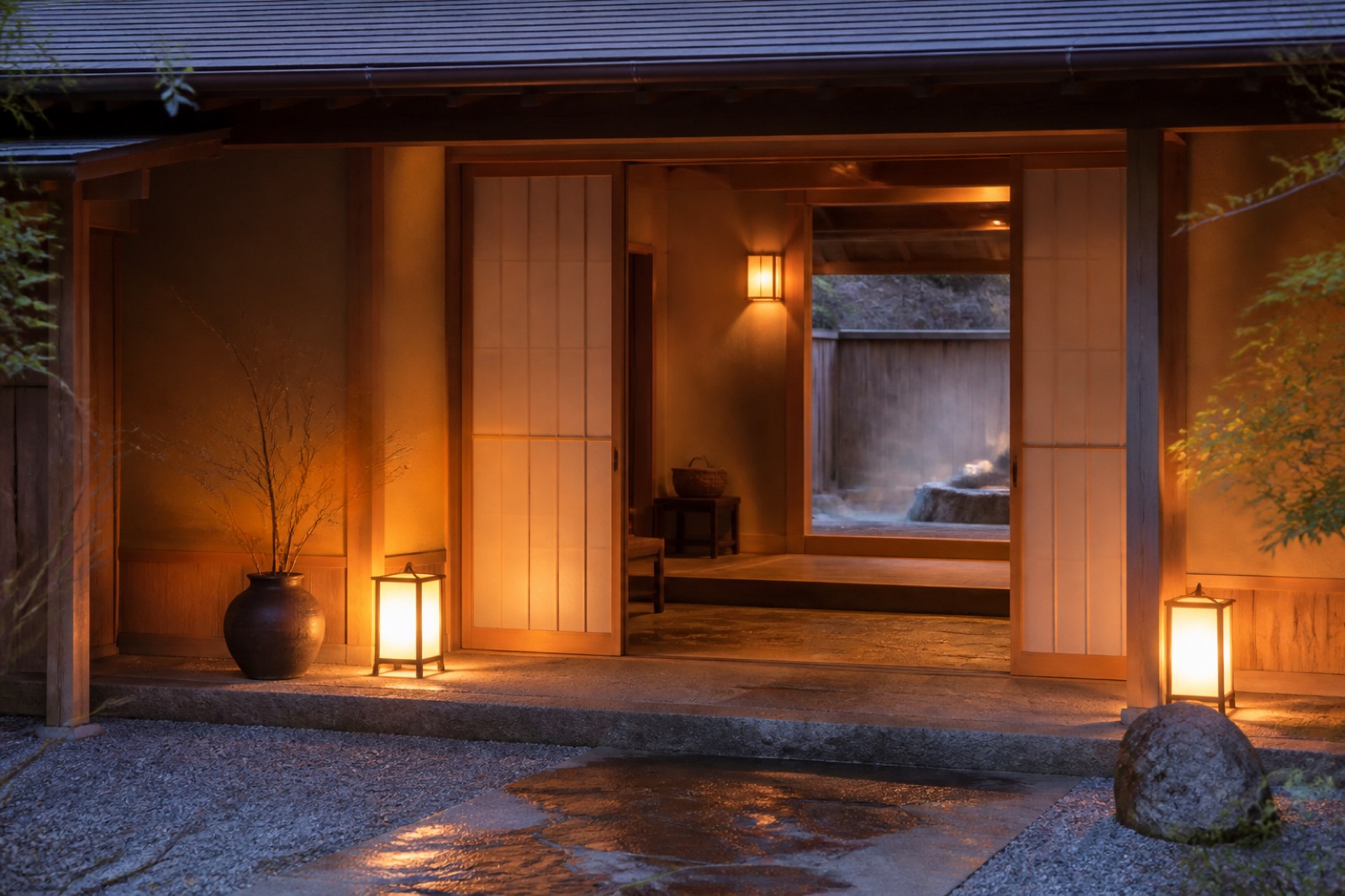 Entré till ett japanskt värdshus i skymningen med lyktor och skjutdörr