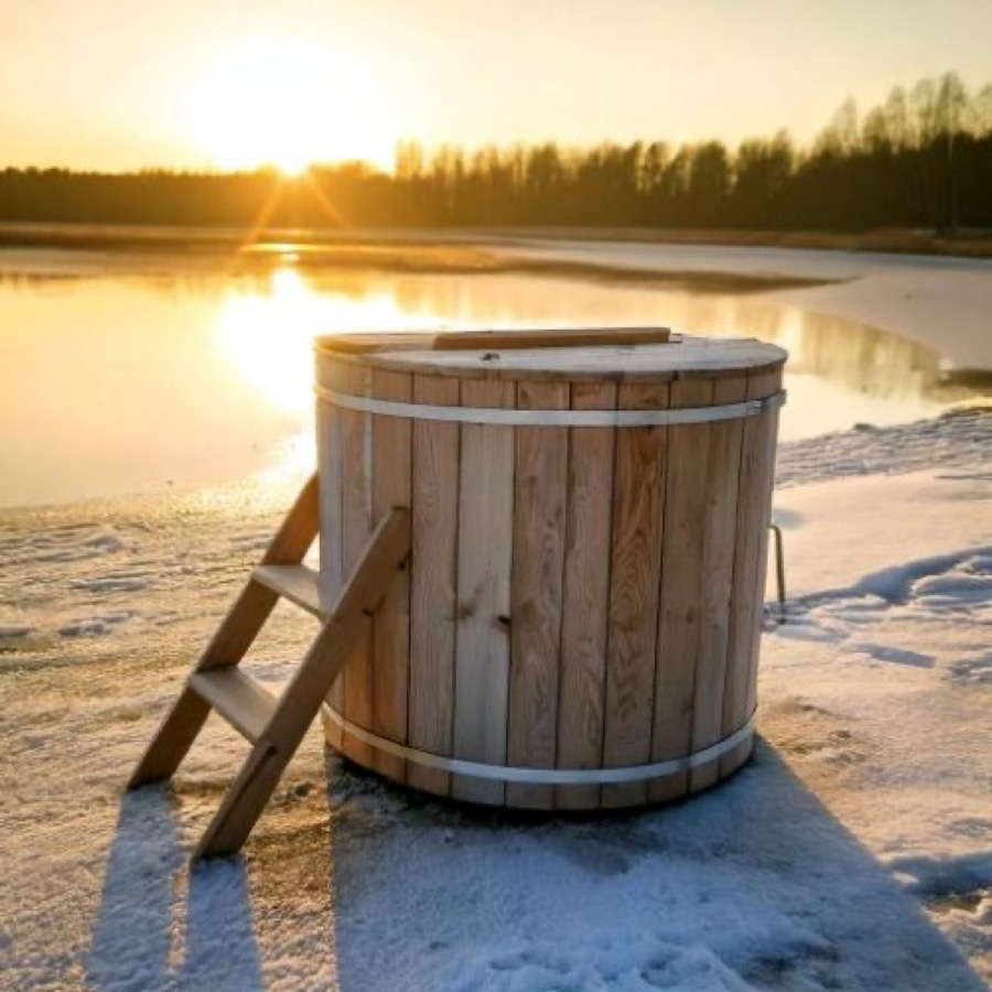 Stående isbadstunna i ljus furu med lock